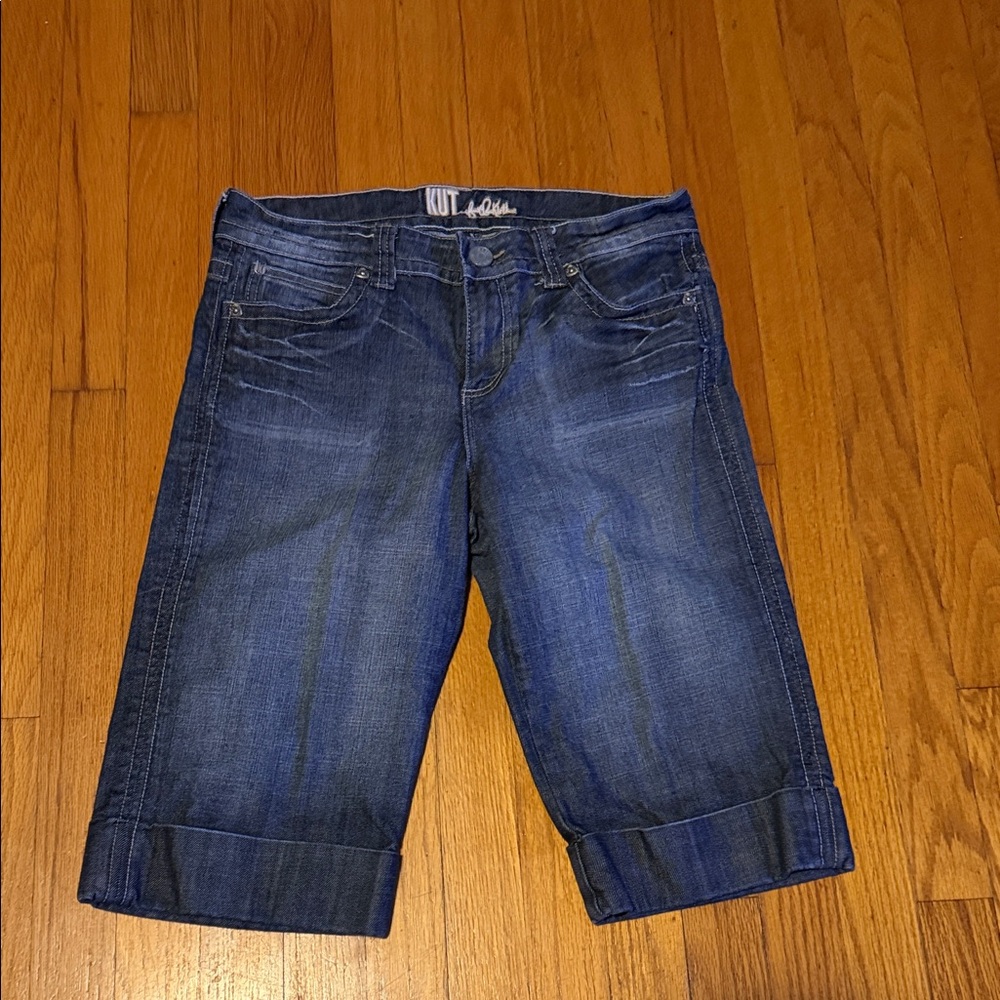 Kut from the Kloth Dark Blue Denim Capri Shorts Stretch Size 8 Excellent Co
